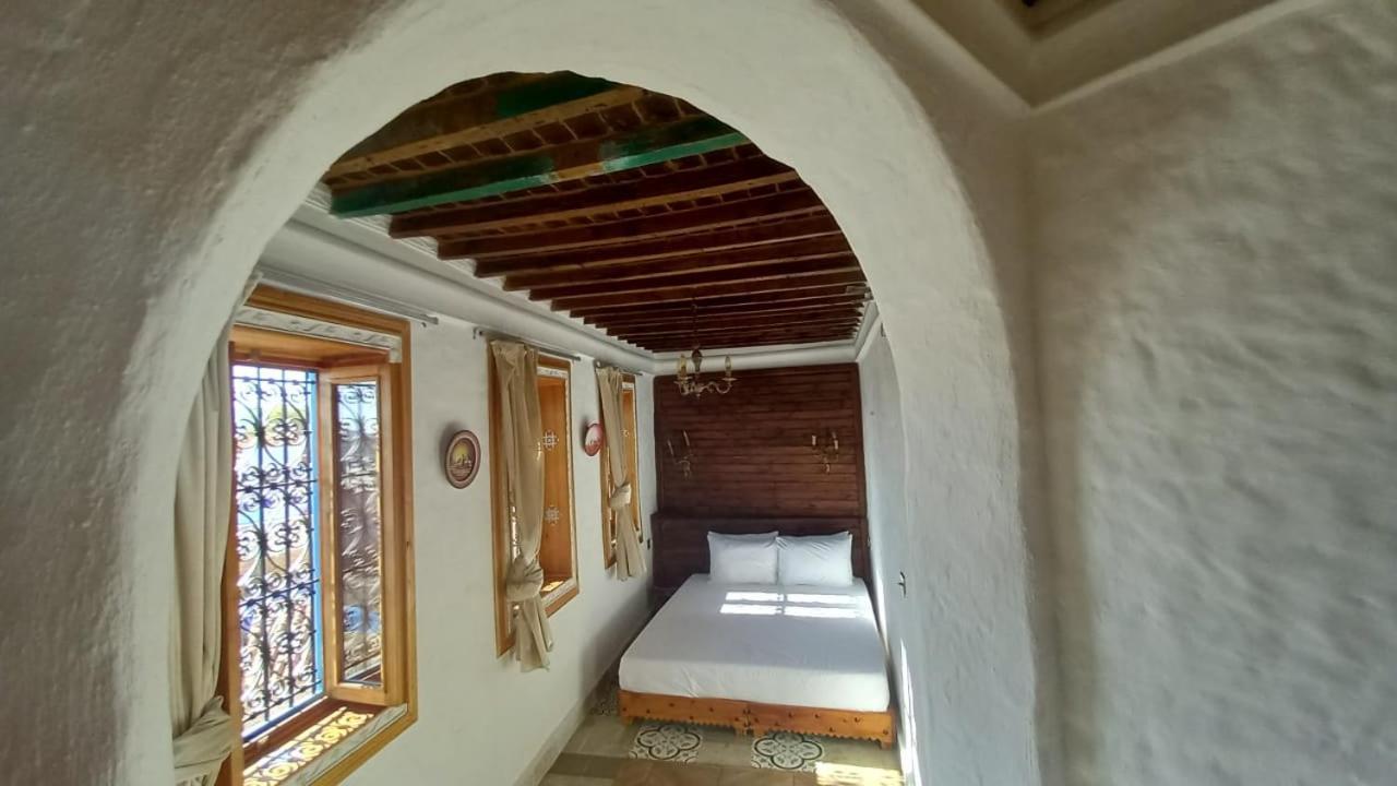 Riad La Santa シェフシャウエン エクステリア 写真